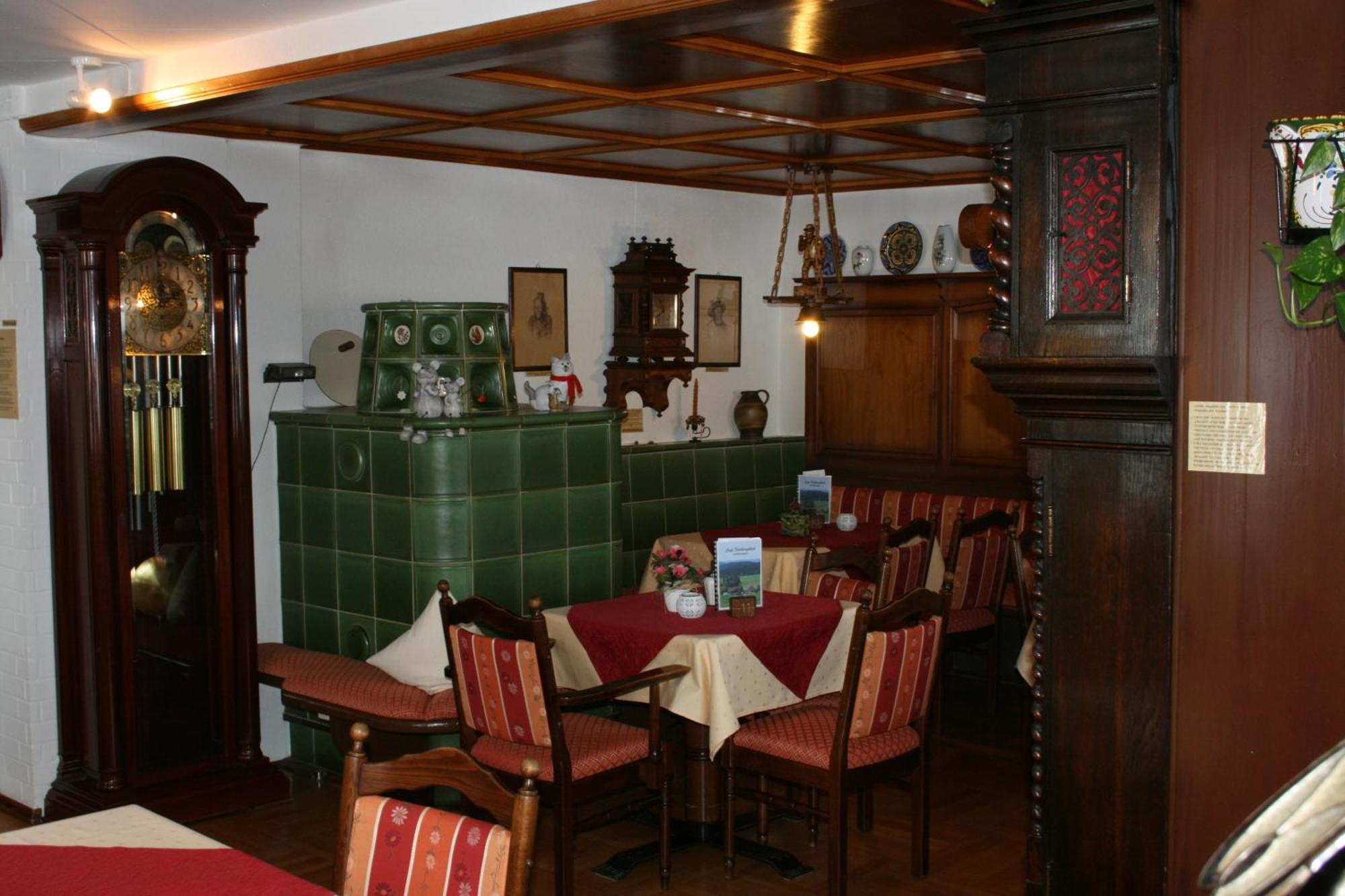 Cafe-Pension Feldbergblick ทิทิเซ-นอยชตัดท์ ภายนอก รูปภาพ