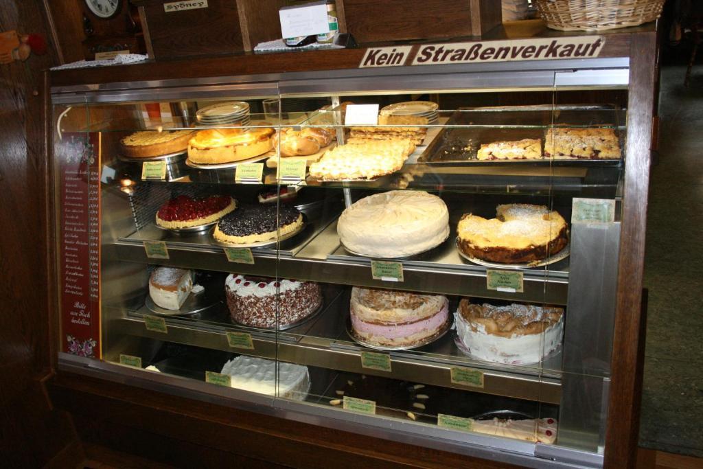 Cafe-Pension Feldbergblick ทิทิเซ-นอยชตัดท์ ภายนอก รูปภาพ
